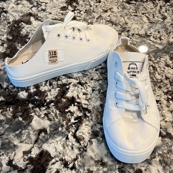 NEW lightweight white canvas sneakers mules slip-on - Picture 3 of 7